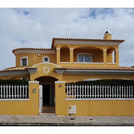 Homestay Dos Teixos Cascais
