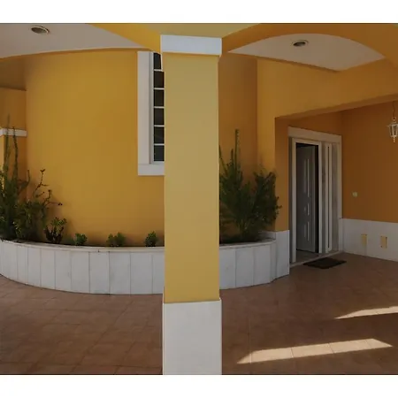 Проживание в семье Dos Teixos